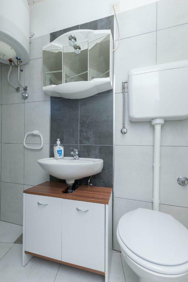 Apartment Island Dream Krapanj Bagian luar foto