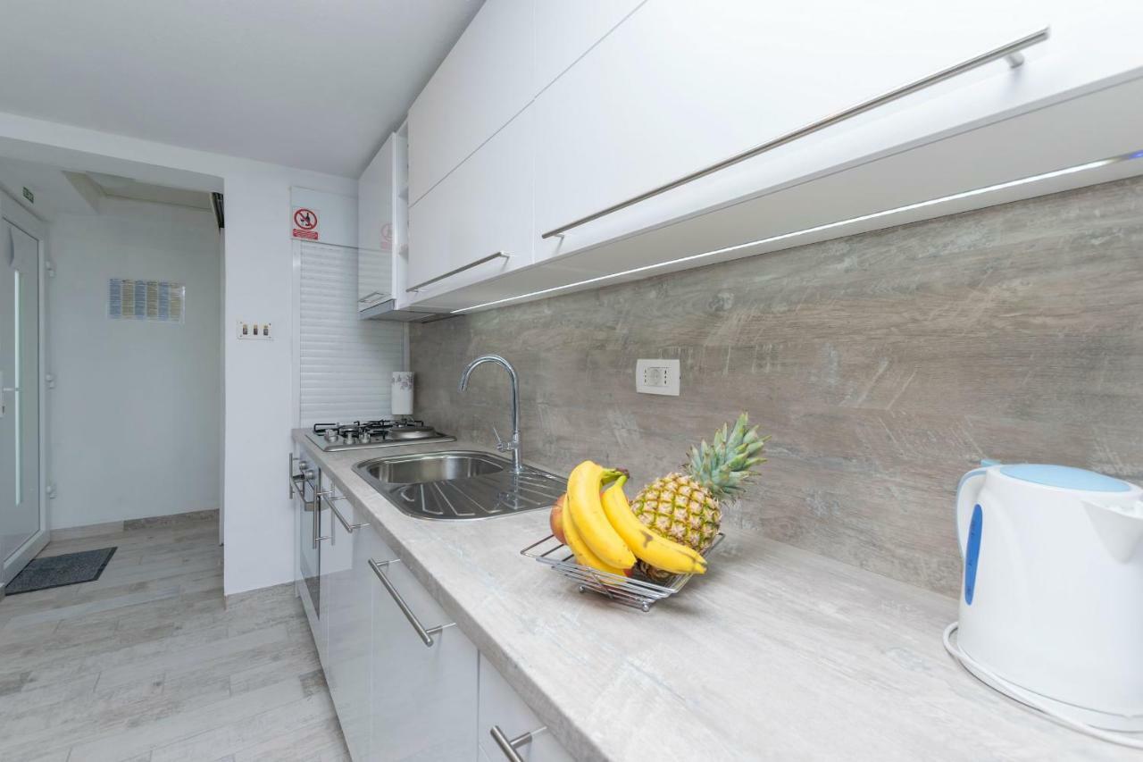 Apartment Island Dream Krapanj Bagian luar foto