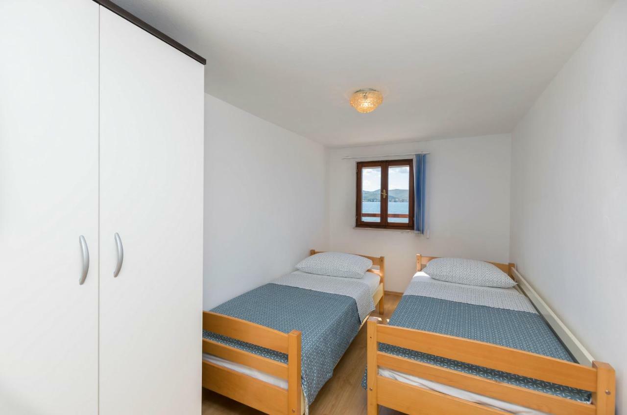 Apartment Island Dream Krapanj Bagian luar foto